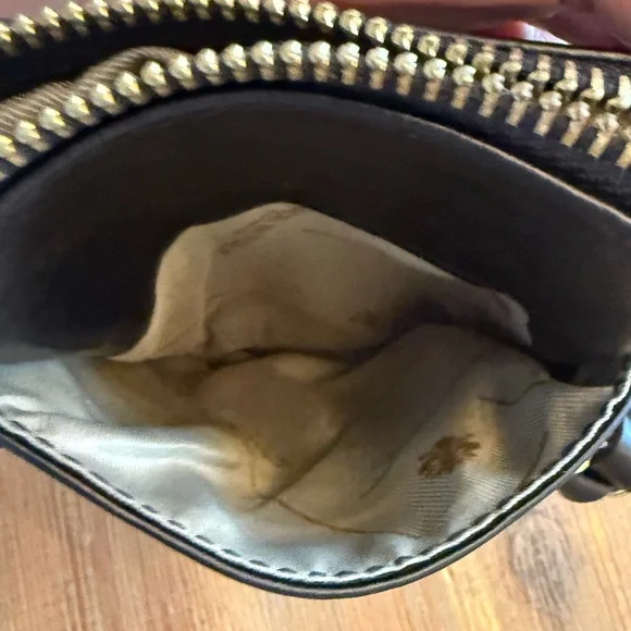 Black Leather Crossbody Bag with Gold Accents by Vera Pelle Like New - Picture 7 of 9